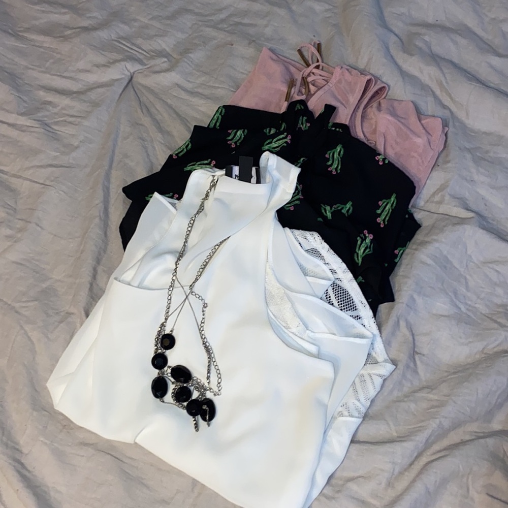 Summertime shirts as is or wear under a jacket in the fall! ☀️ 🍁